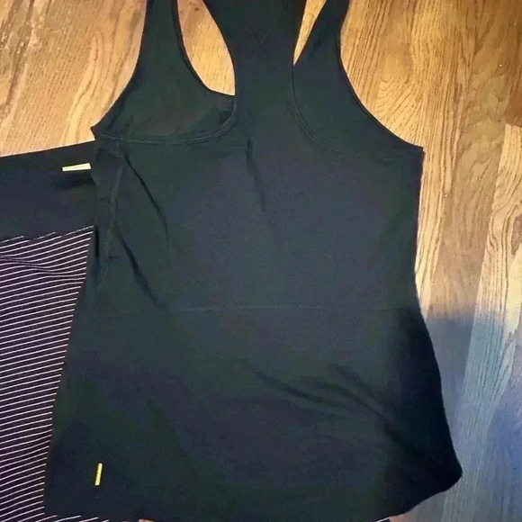 Lucy Black Razor Back Tank and Pink Striped Capri Leggings Workout Outfit, Sz Sm - Picture 3 of 5